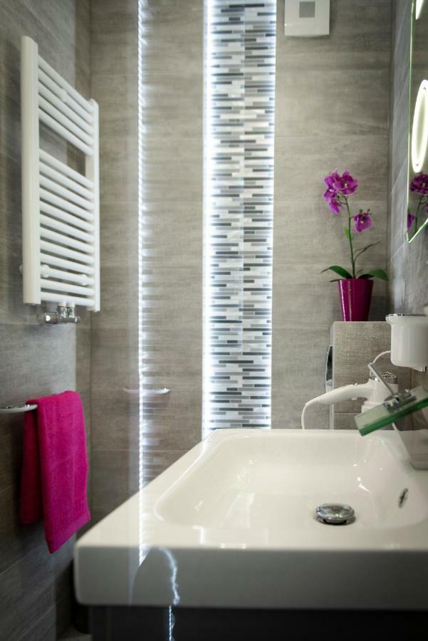 Apartament Elegance Pink Rewal Ngoại thất bức ảnh